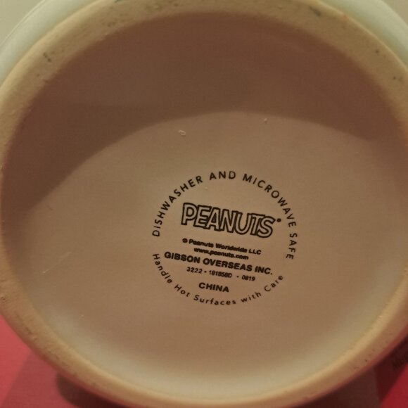 Snoopy Mug - Picture 4 of 7